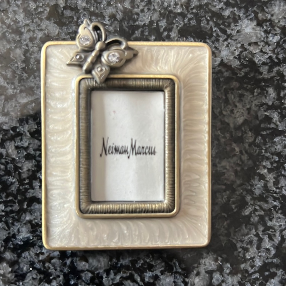 Nieman Marcus Jay Strongwater Jeweled Butterfly Scarf Clip Picture Frame